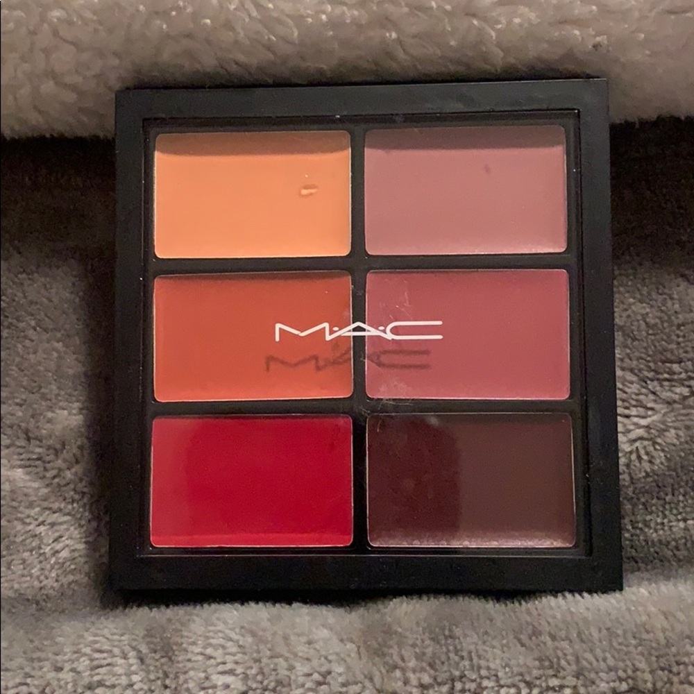 MAC FALL LIP pallet